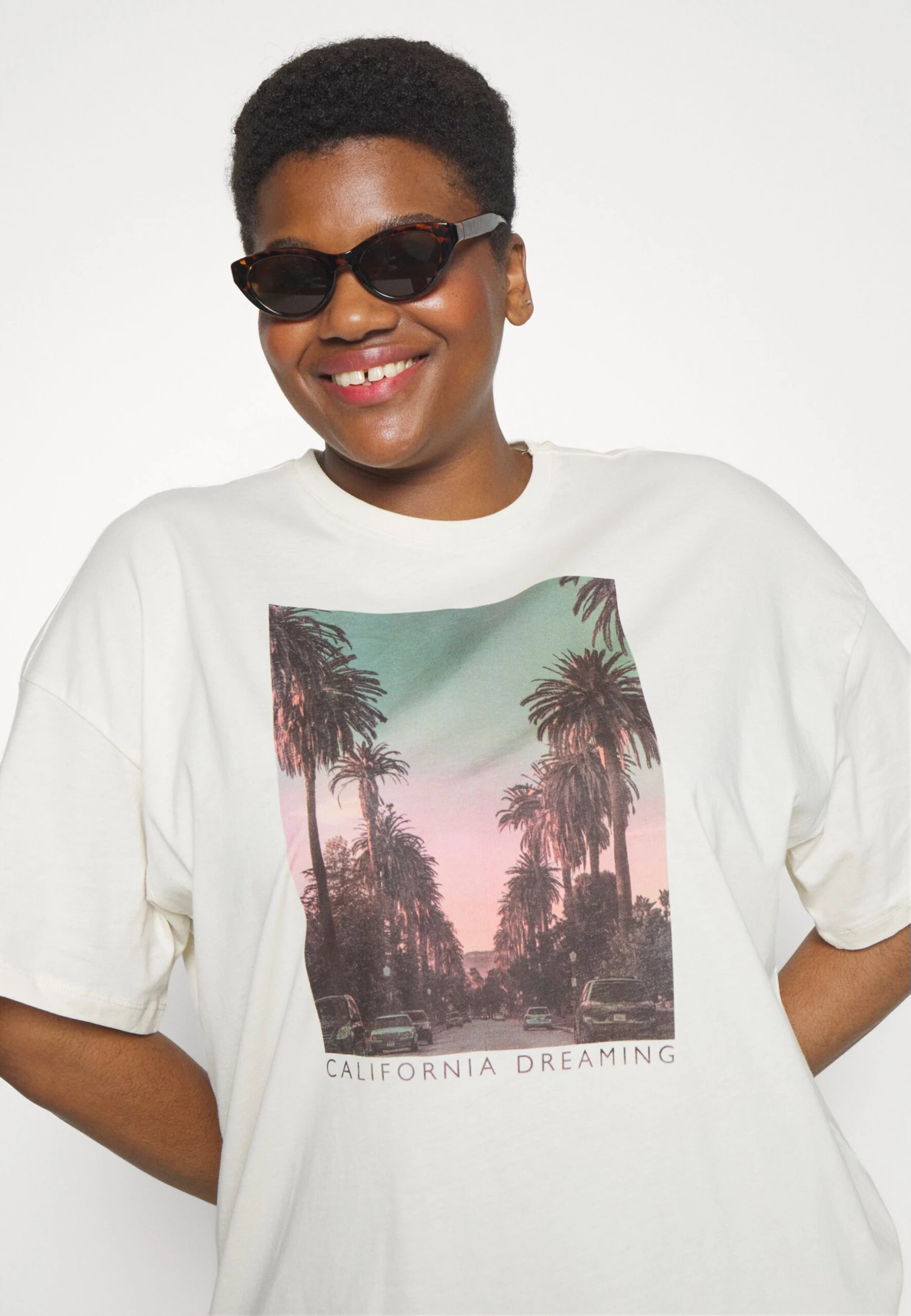 T-Shirt Con StampaOff-White Donna T-shirt e top EVB21D06E-A11 T-Shirt Con StampaOff-White Donna T-shirt E Top EVB21D06E-A11 -Even&Odd Negozio 072631d156d8465bb2b103f3317cc989 scaled