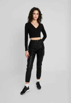 Even&Odd Maglietta A Manica LungaBlack Donna T-shirt E Top EV421D1A2-Q11 3 Even&Odd Maglietta A Manica LungaBlack Donna T-shirt E Top EV421D1A2-Q11 -Even&Odd Negozio 118b304b0b2d4f30ba059a1dc90c52d9 scaled