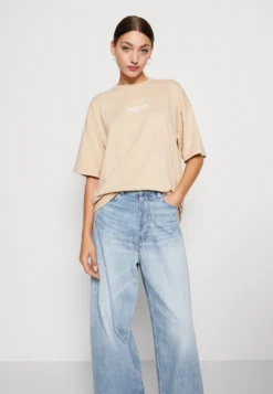 Even&Odd T-Shirt Con StampaBeige Donna T-shirt E Top EV421D25A-B11 -Even&Odd Negozio 13257feb5e63471e8a4f6042aeb14191 scaled