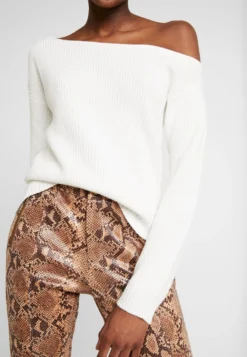 Even&Odd MaglioneOff-White Donna Maglieria EV421I09W-A11 -Even&Odd Negozio 132eac2e29e04997af965eba63ec3410 scaled