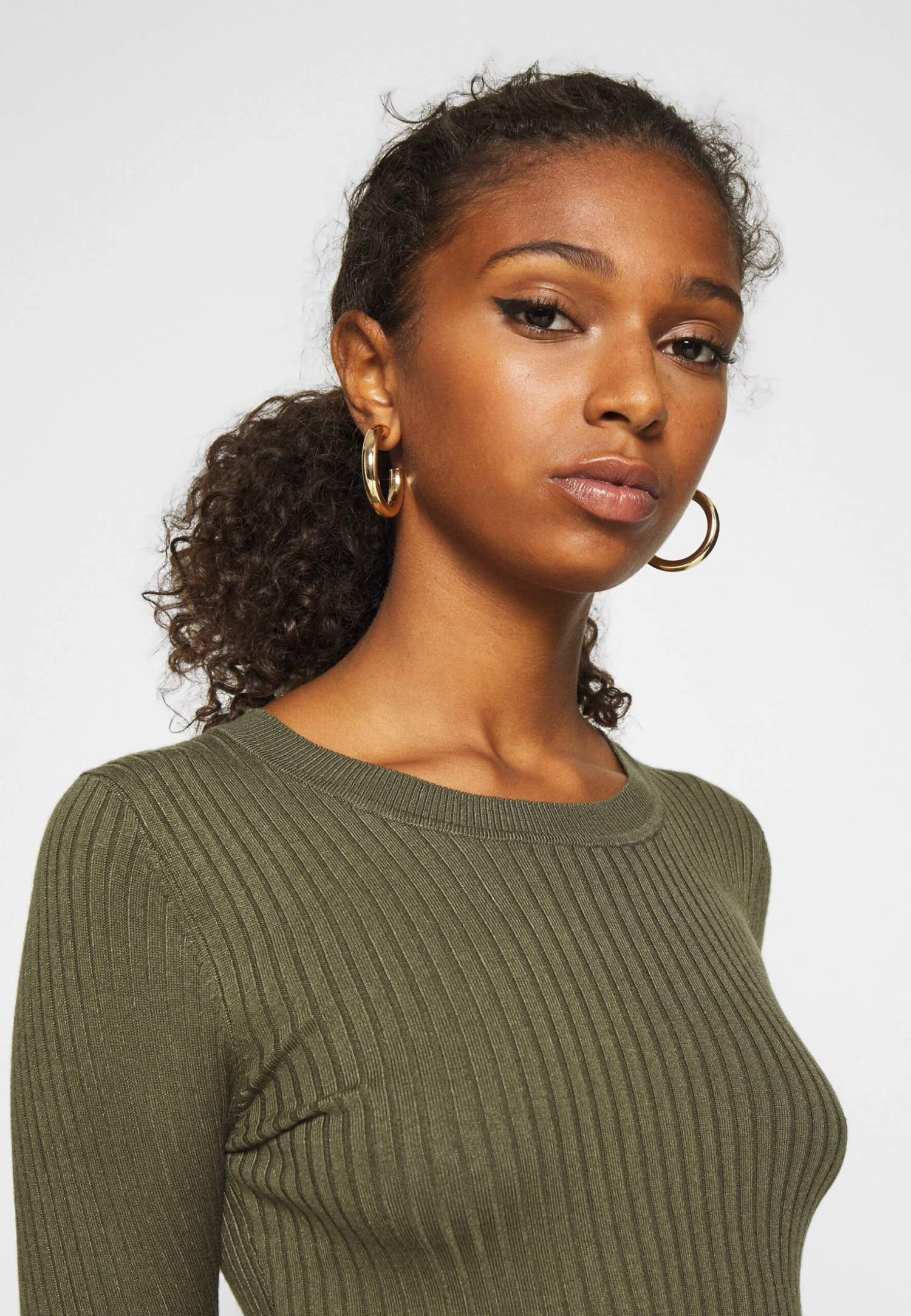 Maglione - Olive Night Even&Odd Maglione - Olive Night -Even&Odd Negozio 1463901bd9c54b8d9960a0e492b56d3a scaled