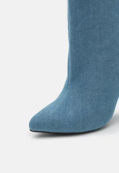 Even&Odd Stivali Con I TacchiBlue Denim Donna Stivali EV411A0WZ-K11 -Even&Odd Negozio 1a734795381e466f8ff02402659240bb scaled
