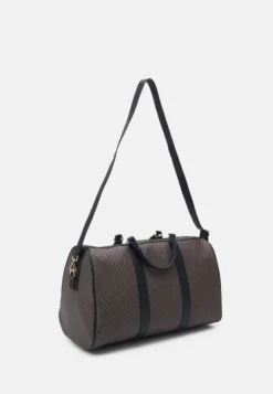 Even&Odd Borsa Da ViaggioBrown Donna Borse EV451H12K-O11 3 Even&Odd Borsa Da ViaggioBrown Donna Borse EV451H12K-O11 -Even&Odd Negozio 1b1caf7239f043d6bbeda1b00aecf6e0 scaled