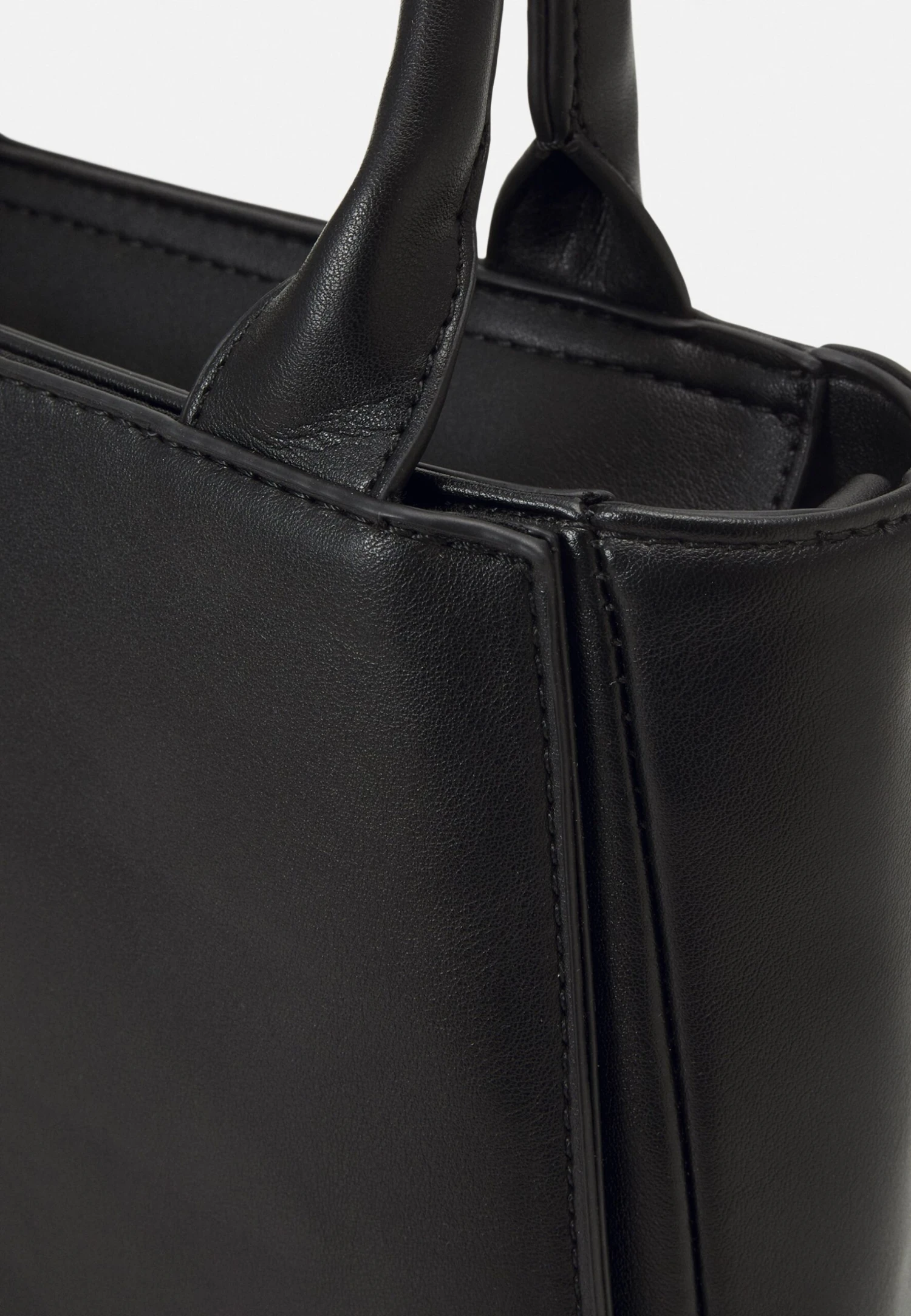 Borsa A ManoBlack Donna Borse EV451H15M-Q11 Even&Odd Borsa A ManoBlack Donna Borse EV451H15M-Q11 -Even&Odd Negozio 21d68982309b4cc0b6f480bc4bd49081 scaled