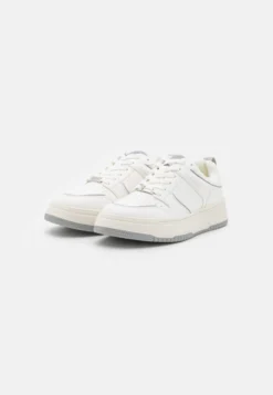 Even&Odd Sneakers Basse - White/Grey 4 Even&Odd Sneakers Basse - White/Grey -Even&Odd Negozio 23c9063c6e6a4074aa970b98979d696d scaled