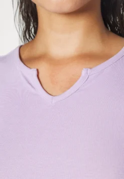 Even&Odd 2 PackT-Shirt BasicBlack/Purple Donna T-shirt E Top EV421D24U-Q11 9 Even&Odd 2 PackT-Shirt BasicBlack/Purple Donna T-shirt E Top EV421D24U-Q11 -Even&Odd Negozio 2c8bff8913a048439813ee8ad6bcccf6 scaled