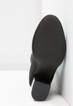 Even&Odd Stivaletti Con TaccoBlack Donna Stivaletti EV411N03E-Q12 -Even&Odd Negozio 2c9bc688446d49d0b78b0fa717c33bf3