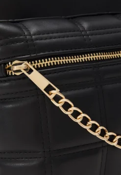 Even&Odd ZainoBlack Donna Borse EV451Q04G-Q11 6 Even&Odd ZainoBlack Donna Borse EV451Q04G-Q11 -Even&Odd Negozio 2d63838b21584f4aa3ab1b86740546d2 scaled