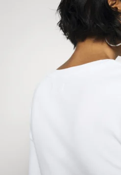 Even&Odd 3Er PackMaglietta A Manica LungaBlack/White/Light Grey Donna T-shirt E Top EV421D1HT-Q11 -Even&Odd Negozio 2da2c91d038f4e9ba7003c5e94a89098 scaled