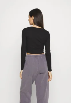 Even&Odd 3 PackMaglietta A Manica LungaBlack/White/Grey Donna T-shirt E Top EV421D1LT-Q11 4 Even&Odd 3 PackMaglietta A Manica LungaBlack/White/Grey Donna T-shirt E Top EV421D1LT-Q11 -Even&Odd Negozio 2dc0f1b37a4a4715a0129ce15ee9021c scaled