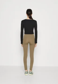 Even&Odd 2 PackLeggingsBlack/Dark Green Donna Pantaloni EV421A07V-Q17 4 Even&Odd 2 PackLeggingsBlack/Dark Green Donna Pantaloni EV421A07V-Q17 -Even&Odd Negozio 31941ffc6c074613986317dd11f88f31 scaled