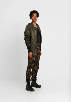 Even&Odd Maglietta A Manica LungaBlack Donna T-shirt E Top EV421D1BE-Q11 3 Even&Odd Maglietta A Manica LungaBlack Donna T-shirt E Top EV421D1BE-Q11 -Even&Odd Negozio 326e6e6eb22644a7a1ec81c208cf41ae scaled