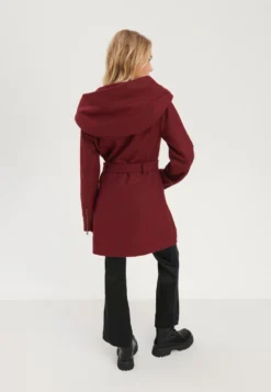 Even&Odd Cappotto CortoDark Red Donna Cappotti EV421U020-G12 -Even&Odd Negozio 32a8ff8cf3084ff4a4bea5541a8de481 scaled