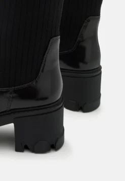 Even&Odd Stivali Con PlateauBlack Donna Stivali EV411A0XA-Q11 -Even&Odd Negozio 34bc61e55fd246b7a2adfc0afde601e2 scaled