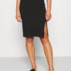 Even&Odd Basic - Midi Skirt With Slit - Gonna A Tubino - Black 1 Even&Odd Basic - Midi Skirt With Slit - Gonna A Tubino - Black -Even&Odd Negozio 35b759115643474dbb1641873d2f48ca scaled