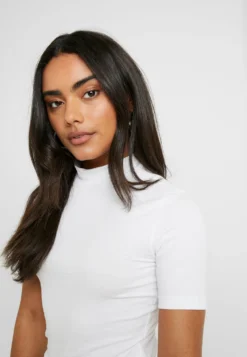 2Er PackT-Shirt BasicWhite/Black Donna T-shirt E Top EVF21D01P-A11 6 2Er PackT-Shirt BasicWhite/Black Donna T-shirt E Top EVF21D01P-A11 -Even&Odd Negozio 3693fd3521464c3fb15414818c76686e scaled