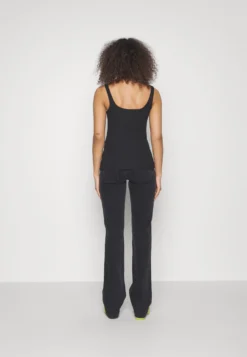 Jeans A ZampaBlack Denim Donna Jeans EVI21N00A-Q11 -Even&Odd Negozio 3dfec485026a4fed8442c822b36377a4 scaled