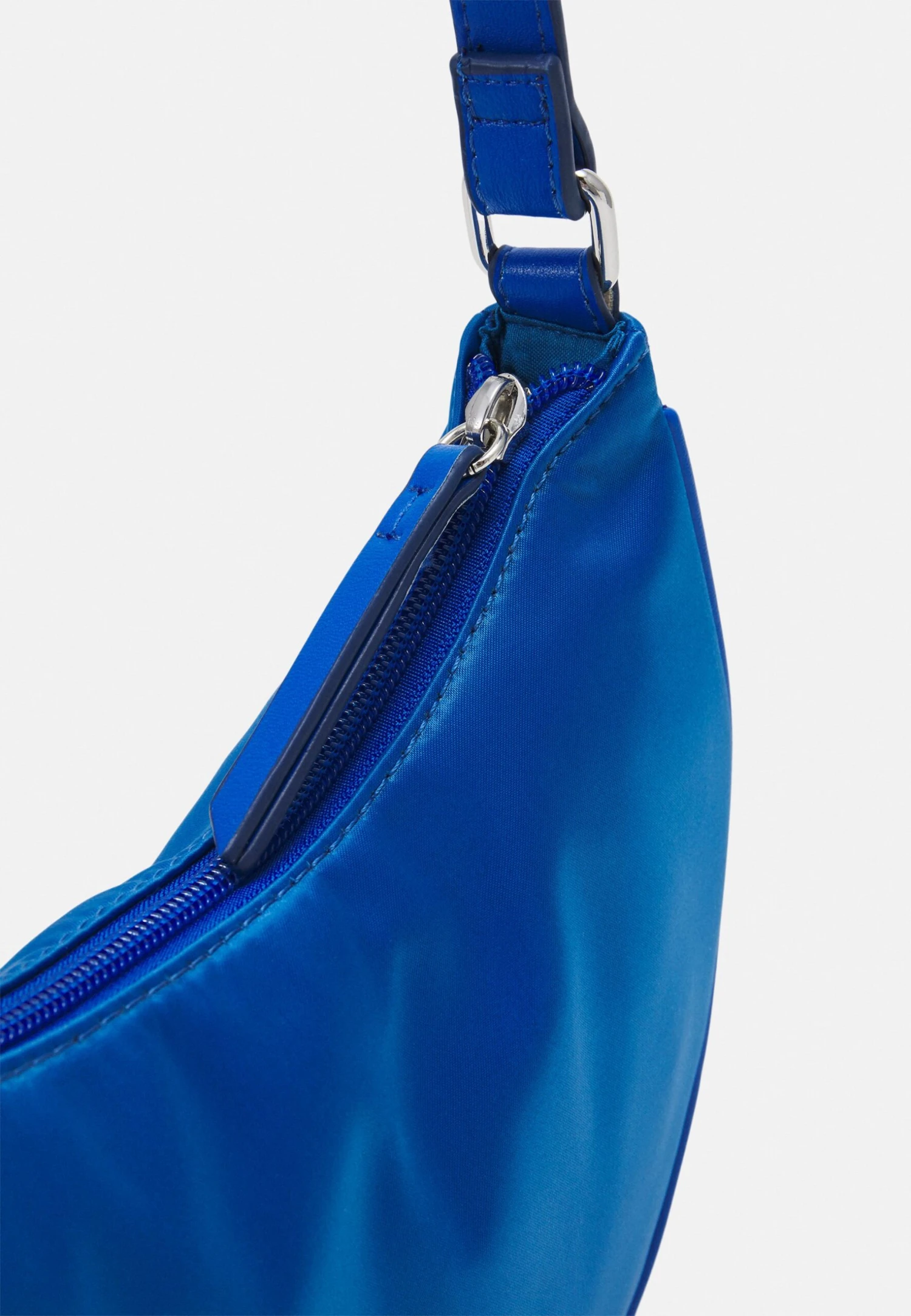 Borsa A ManoBlue Donna Borse EV451H14I-K11 Even&Odd Borsa A ManoBlue Donna Borse EV451H14I-K11 -Even&Odd Negozio 3f1e93103f574b11b28d9a2ef95d5371 scaled