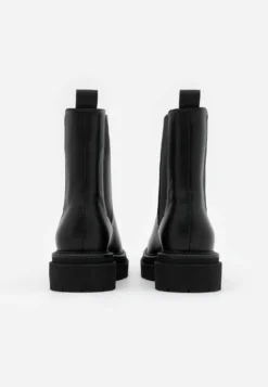 Even&Odd Stivaletti Con PlateauBlack Donna Stivaletti EV411N0BX-Q11 -Even&Odd Negozio 412dd9c834044238a3817fdcee81a3e8 scaled