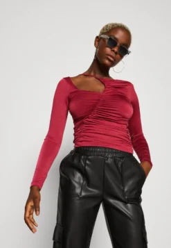 Even&Odd Maglietta A Manica LungaBordeaux Donna T-shirt E Top EV421D27D-G11 5 Even&Odd Maglietta A Manica LungaBordeaux Donna T-shirt E Top EV421D27D-G11 -Even&Odd Negozio 4433203326354a3d9a1d4eb2452a692c scaled