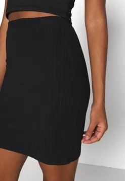 Even&Odd Basic Mini Ribbed Skirt - Gonna A Tubino - Black 7 Even&Odd Basic Mini Ribbed Skirt - Gonna A Tubino - Black -Even&Odd Negozio 4daeebe0238040a5b6335307c573e1e8 scaled