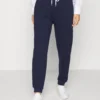Even&Odd Regular Fit Jogger With ContrastPantaloni SportiviDark Blue Donna Pantaloni EV421A08P-K11 2 Even&Odd Regular Fit Jogger With ContrastPantaloni SportiviDark Blue Donna Pantaloni EV421A08P-K11 -Even&Odd Negozio 536487fda3af494799a1d8ec2dc1a188 scaled