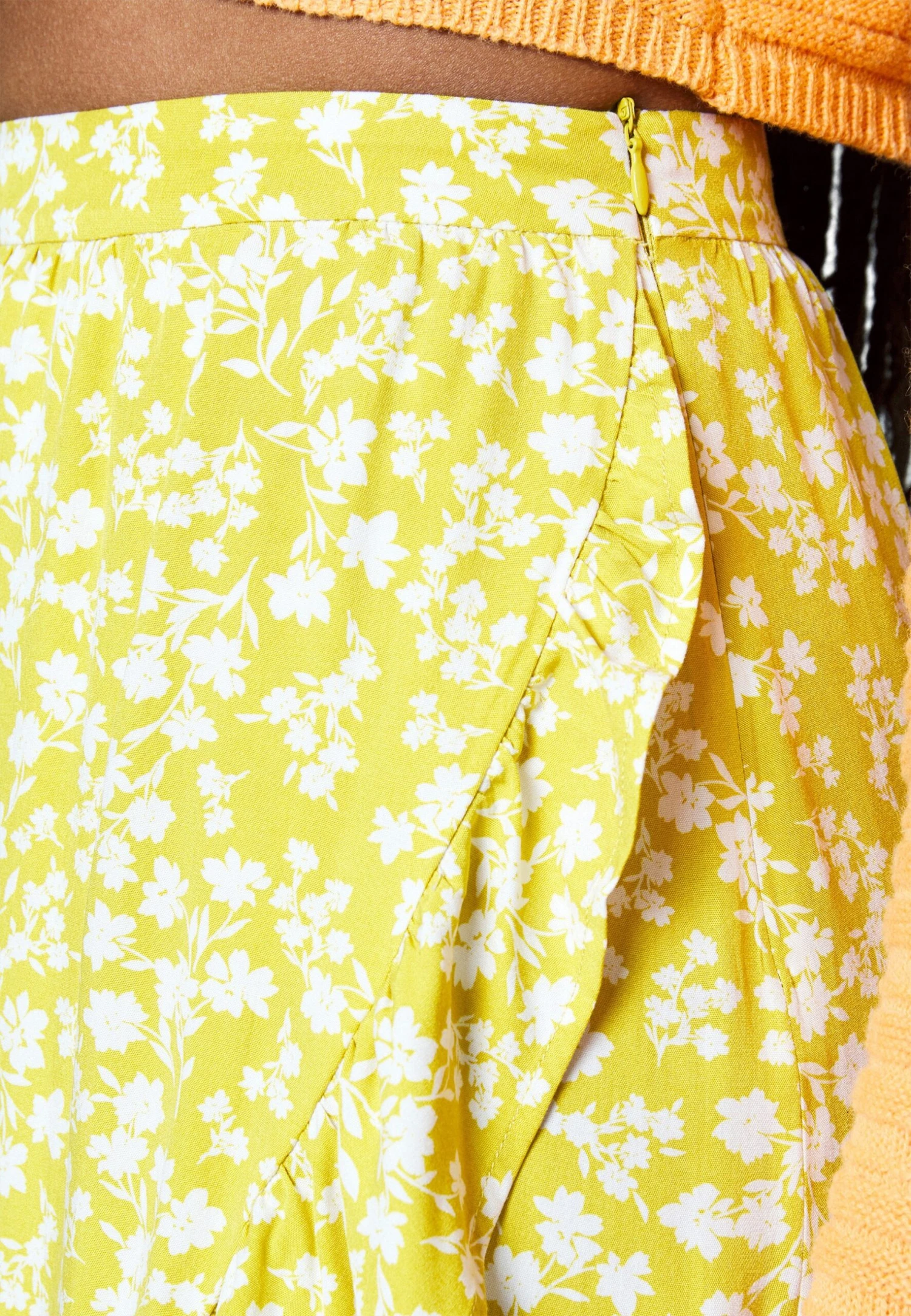 Gonna A Campana - Light Green/White Even&Odd Gonna A Campana - Light Green/White -Even&Odd Negozio 56d0958aaf2342668d85c1f6bbaaf496 scaled