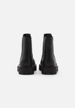 Even&Odd Stivaletti Con PlateauBlack Donna Stivaletti EV411N0C8-Q11 4 Even&Odd Stivaletti Con PlateauBlack Donna Stivaletti EV411N0C8-Q11 -Even&Odd Negozio 5c3d5e3a5881493b8a3639f828c9dce4 scaled