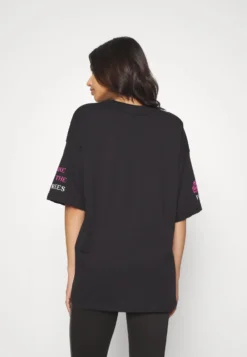 Even&Odd T-Shirt Con StampaBlack Donna T-shirt E Top EV421D26G-Q11 4 Even&Odd T-Shirt Con StampaBlack Donna T-shirt E Top EV421D26G-Q11 -Even&Odd Negozio 5d28ec9c0b434f48b4163d35538a5a03 scaled