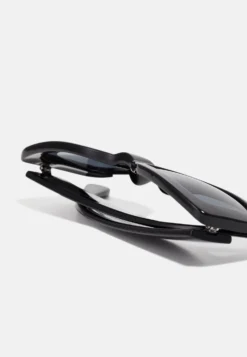 Even&Odd Occhiali Da SoleBlack Donna Occhiali Da Sole EV451K02R-Q11 -Even&Odd Negozio 5da8d9db41744b74927cdc0590e3fcb6 scaled