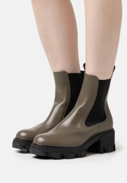 Stivaletti Con PlateauKhaki Donna Stivaletti EVC11N02J-N11