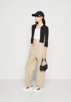 Even&Odd Maglietta A Manica LungaBlack Donna T-shirt E Top EV421D24Z-Q11 3 Even&Odd Maglietta A Manica LungaBlack Donna T-shirt E Top EV421D24Z-Q11 -Even&Odd Negozio 685b51299ef44ebb99b74846af81d432 scaled