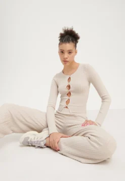 Even&Odd PantaloniOff-White Donna Pantaloni EV421A0DA-A11 -Even&Odd Negozio 6e17c4e668d744ec9b3d80fc4a30397c scaled