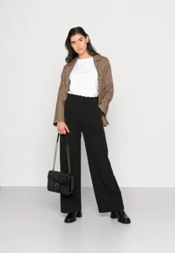 Even&Odd PantaloniBlack Donna Pantaloni EV421A0BH-Q11 3 Even&Odd PantaloniBlack Donna Pantaloni EV421A0BH-Q11 -Even&Odd Negozio 720e15f492bd4dc299f7225376099206 scaled