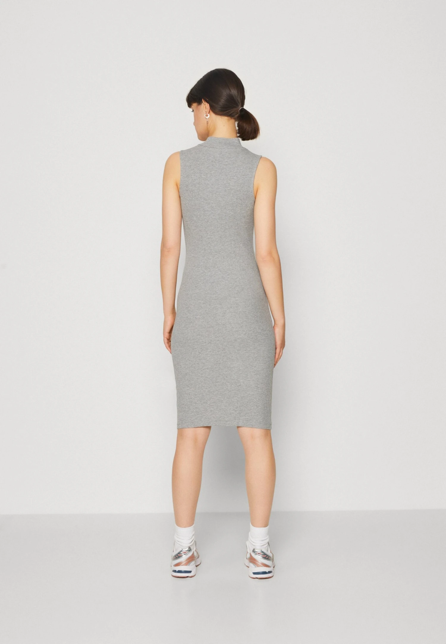 Perkin Neck Midi Bodycon DressVestito Di MaglinaMottled Grey Donna Vestiti EV421C1DK-C11 Even&Odd Perkin Neck Midi Bodycon DressVestito Di MaglinaMottled Grey Donna Vestiti EV421C1DK-C11 -Even&Odd Negozio 722f8e18a2ea4ccab830b54ec7cf0336 scaled