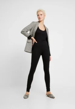 LeggingsBlack Donna Pantaloni EVI21A001-Q11 -Even&Odd Negozio 76cf2db8f91b4ff6ad55a09b7e13872a scaled