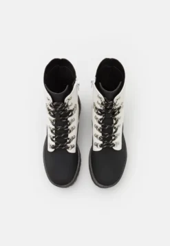 Even&Odd Stivaletti StringatiWhite Donna Stivaletti EV411N0J5-A11 -Even&Odd Negozio 78556dab1a3549288bf167981effb7a0 scaled