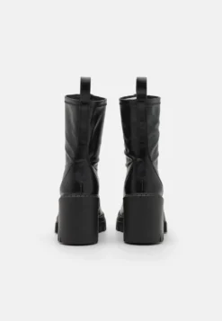 Even&Odd Stivaletti Con PlateauBlack Donna Stivaletti EV411N0IT-Q11 5 Even&Odd Stivaletti Con PlateauBlack Donna Stivaletti EV411N0IT-Q11 -Even&Odd Negozio 796bd76d898340c9a2430b1b6b878911 scaled