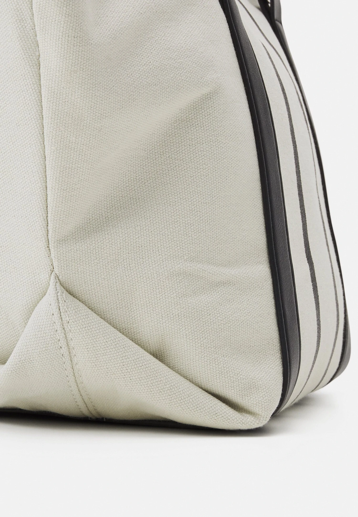 Borsa A ManoWhite/Black Donna Borse EV451H15L-A11 Even&Odd Borsa A ManoWhite/Black Donna Borse EV451H15L-A11 -Even&Odd Negozio 80bbf638b6494409a59dce2d231a2ead scaled