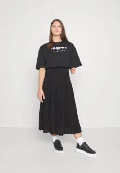 Even&Odd T-Shirt Con StampaBlack Donna T-shirt E Top EV421D1ZB-Q11 -Even&Odd Negozio 827bf0932e5d45ea819ea24184ecf736 scaled