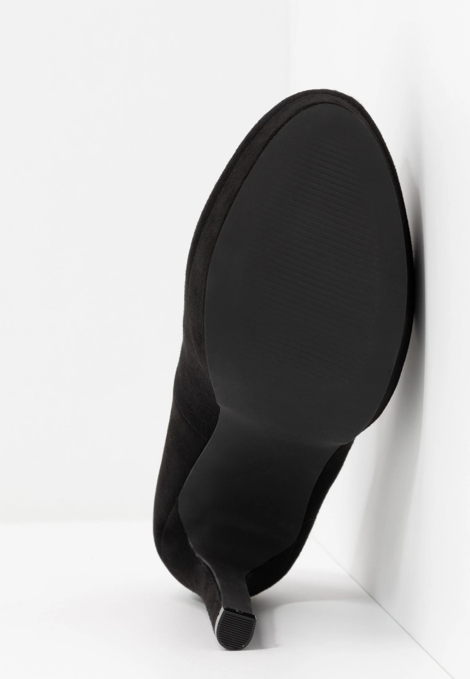 DecolletéBlack Donna Tacchi alti EVC11B005-Q11 DecolletéBlack Donna Tacchi Alti EVC11B005-Q11 -Even&Odd Negozio 83cb1f27331949a2a30538dd6d22f393 scaled