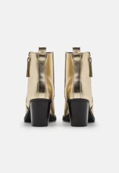 Even&Odd Stivaletti Texani / BikerGold Donna Stivaletti EV411N0ED-F11 5 Even&Odd Stivaletti Texani / BikerGold Donna Stivaletti EV411N0ED-F11 -Even&Odd Negozio 883fb0e265a344eea660c046cd026e4c scaled