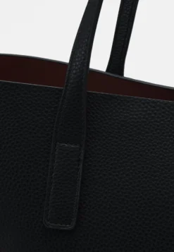 Even&Odd Shopping BagBlack Donna Borse EV451H138-Q11 -Even&Odd Negozio 88606ee9cc124fc887fcc2ffd39c7d50 scaled