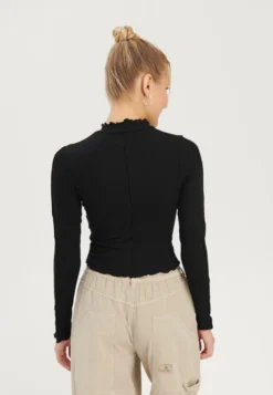 Even&Odd Maglietta A Manica Lunga Black Donna T-shirt E Top EV421D25Y-Q11 -Even&Odd Negozio 896f794c3450482a878c7d24455218a1 scaled