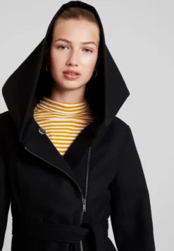 Even&Odd Cappotto CortoBlack Donna Cappotti EV421U020-Q11 -Even&Odd Negozio 8d36bd0350724564ba1f515620849e7e scaled