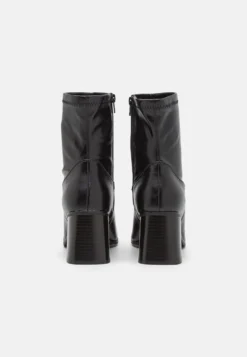 Even&Odd StivalettiBlack Donna Stivaletti EV411N0J8-Q11 5 Even&Odd StivalettiBlack Donna Stivaletti EV411N0J8-Q11 -Even&Odd Negozio 8d6d6b220fec4f449e8915f7bf6012f2 scaled