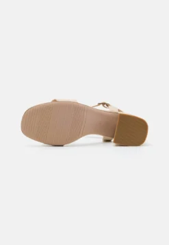 Even&Odd Sandali - Off White 6 Even&Odd Sandali - Off White -Even&Odd Negozio 8ec1d8a3a2534bbeaae4ff35f2cfb44c scaled