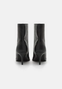 Even&Odd StivalettiBlack Donna Stivaletti EV411N0J3-Q11 -Even&Odd Negozio 922a8d77bff849d3ac7b9dc0beb48be5 scaled