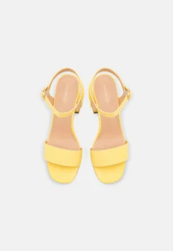 Even&Odd SandaliYellow Donna Sandali EV411A0WI-E11 -Even&Odd Negozio 965989709e3a47ed9233826a3dedd8ba scaled
