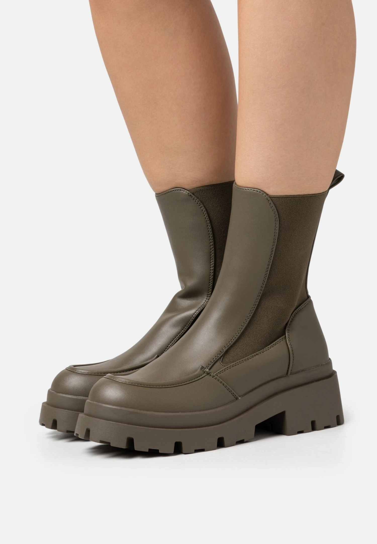 Stivaletti Con PlateauKhaki Donna Stivaletti EV411N0IZ-N11 Even&Odd Stivaletti Con PlateauKhaki Donna Stivaletti EV411N0IZ-N11 -Even&Odd Negozio 98bd977ab10b49eb9b9f6d0b44791ecf scaled